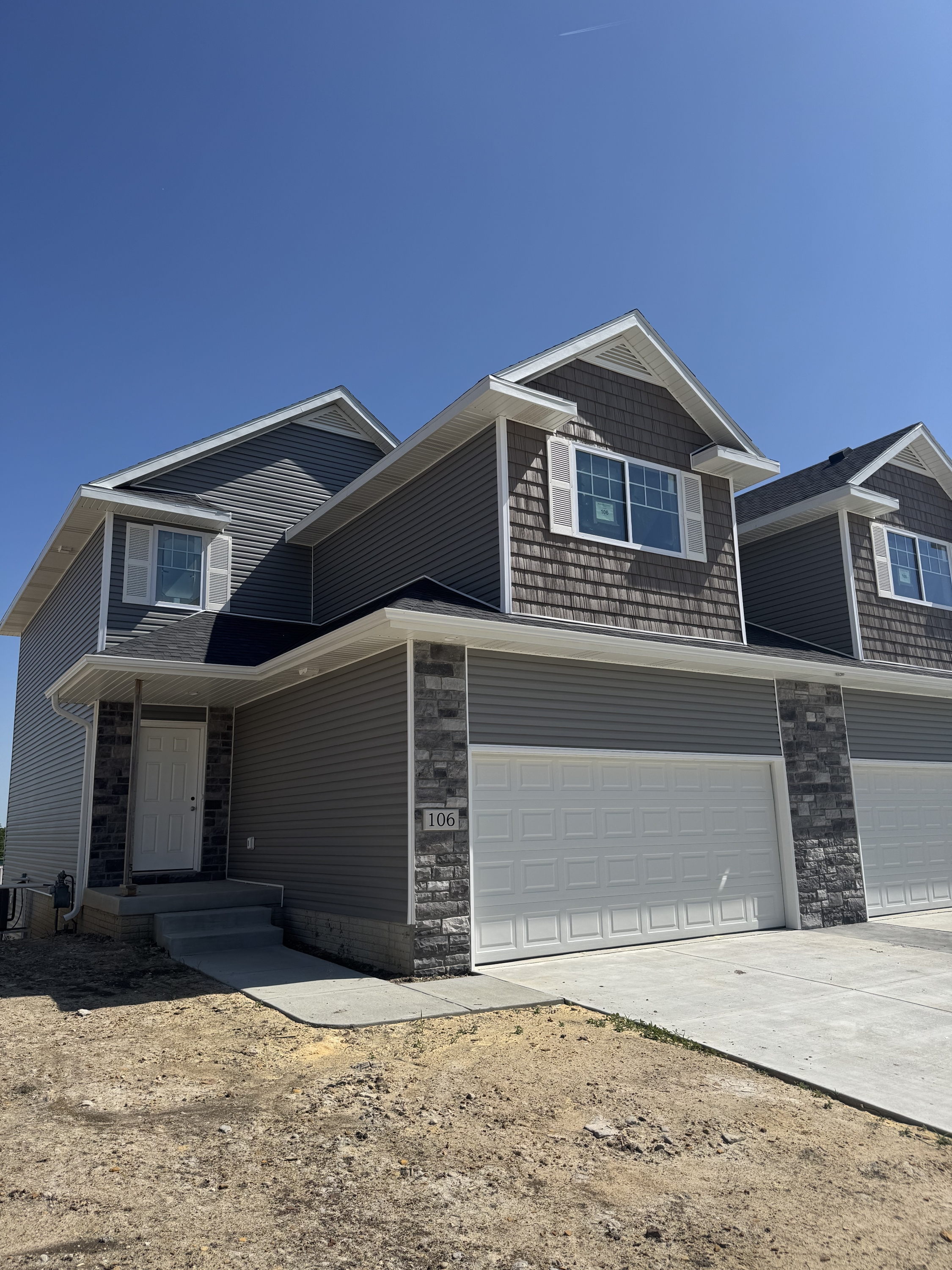 106 W Samuel Avenue - 1